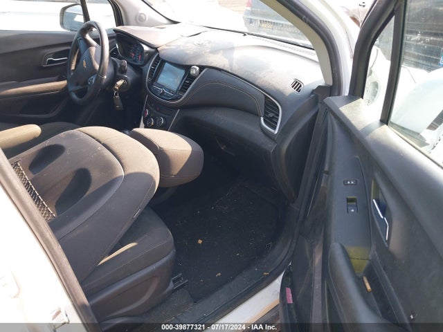 Chevrolet TRAX LS 2017 KL7CJNSB0HB253029 Image 5