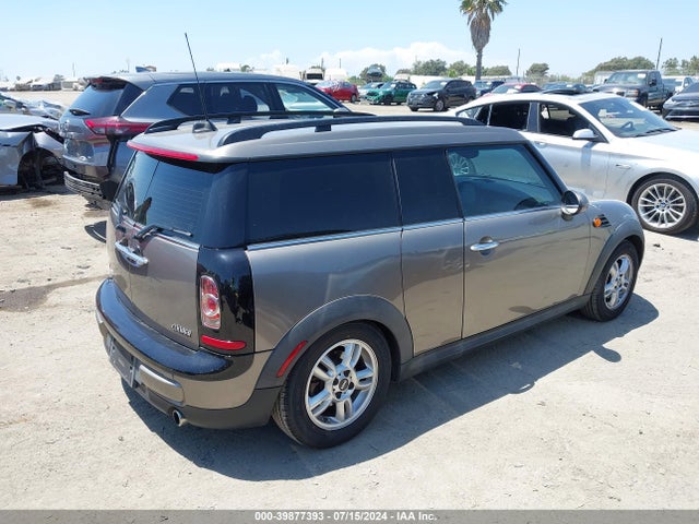 2013 MINI CLUBMAN WMWZF3C54DT490281 Photo 3