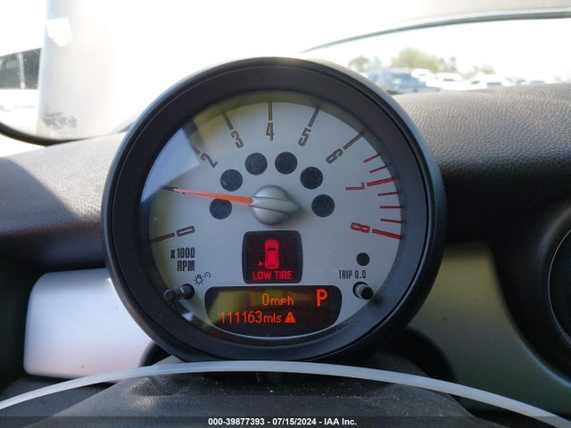 2013 MINI CLUBMAN WMWZF3C54DT490281 Photo 6