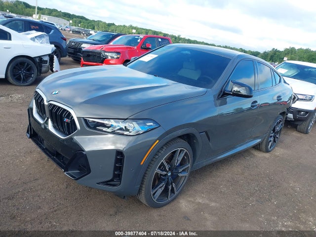 BMW X6 M60i 2024 5UX43EX02R9T49261 Image 2