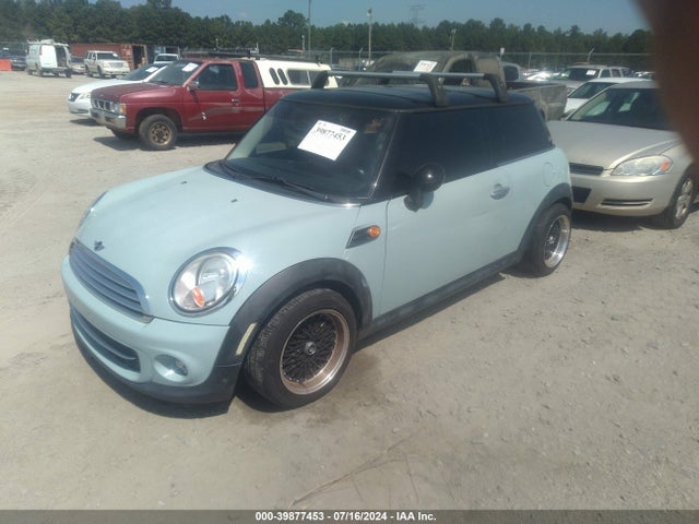 2011 MINI COOPER WMWSU3C58BT096397 Photo 1