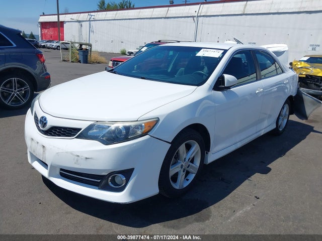 Toyota CAMRY SE 2014 4T1BF1FK6EU827227 Image 2