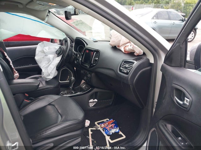3C4NJCCB6LT129126 Jeep Compass Limited Fwd