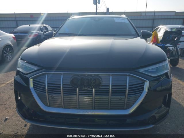 WA1LABGE7KB017550 Audi E-tron Premium Plus