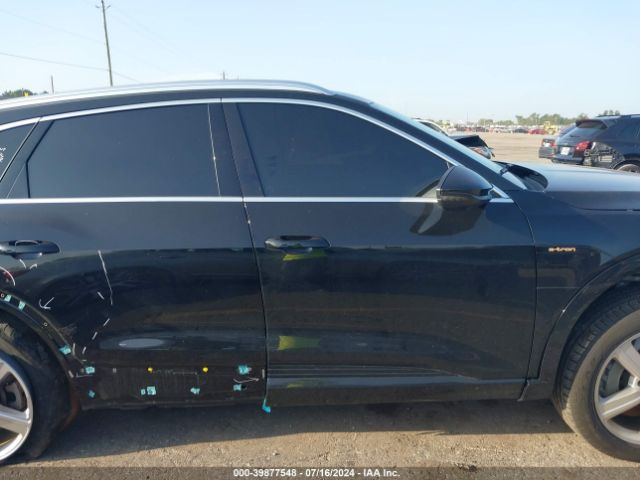 WA1LABGE7KB017550 Audi E-tron Premium Plus