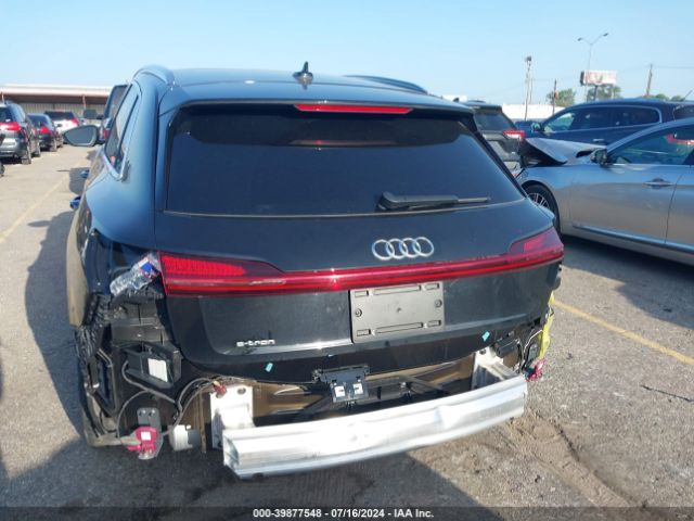 WA1LABGE7KB017550 Audi E-tron Premium Plus