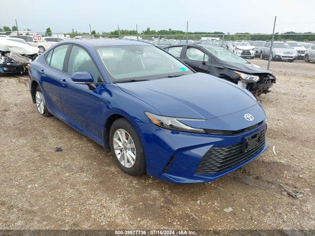 Toyota CAMRY LE 2025 4T1DAACK8SU009263 Image 1