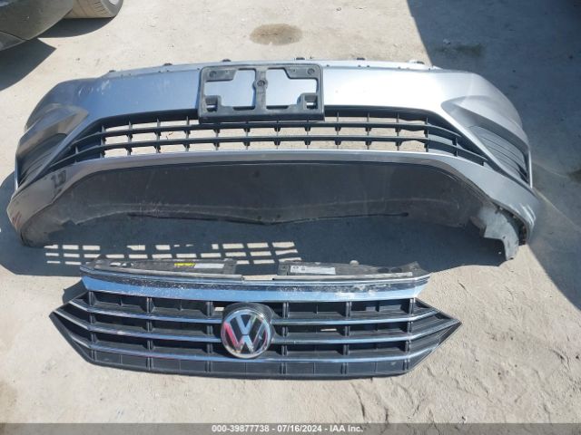 3VWEB7BUXKM175880 Volkswagen Jetta 1.4t Sel