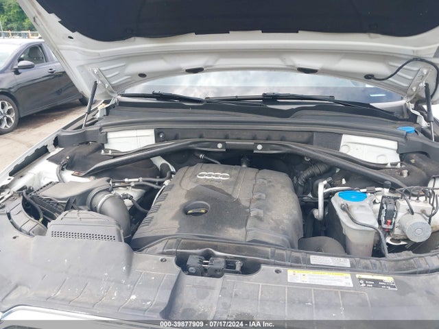 WA1LFAFP5EA040463 Audi Q5 2.0t Premium