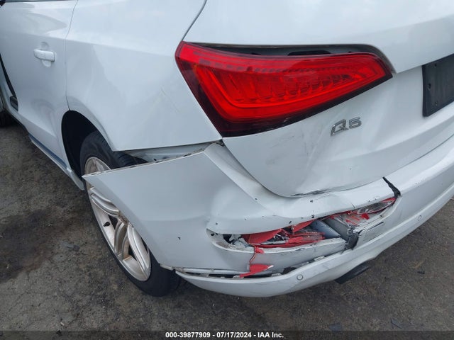 WA1LFAFP5EA040463 Audi Q5 2.0t Premium