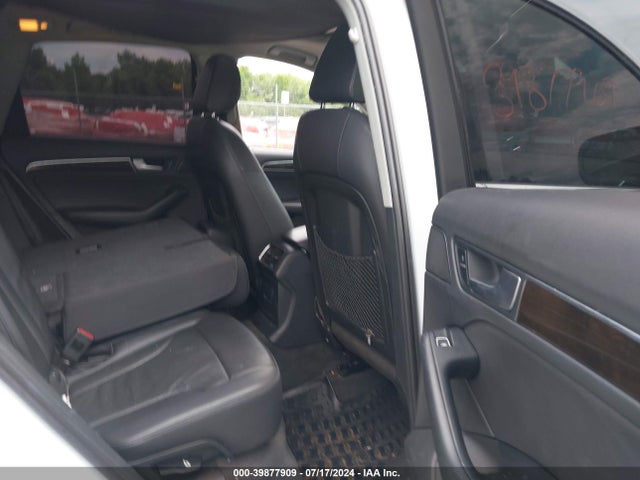 WA1LFAFP5EA040463 Audi Q5 2.0t Premium