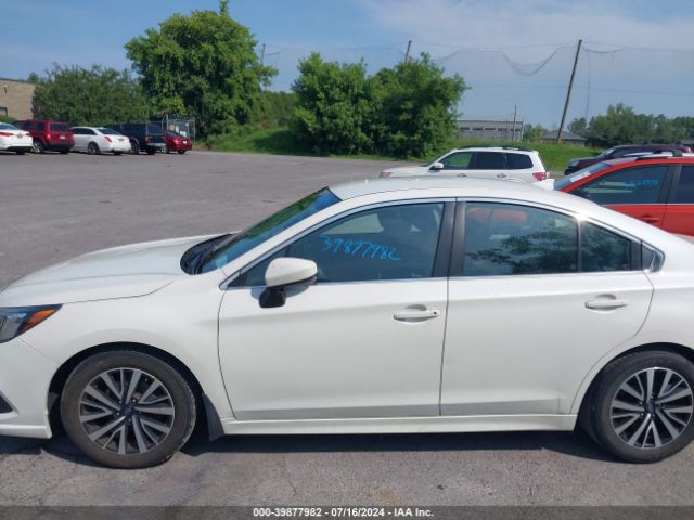 4S3BNAF63K3041400 Subaru Legacy 2.5i Premium
