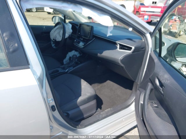 Toyota COROLLA LE 2022 JTDEAMDE4NJ043242 Image 5