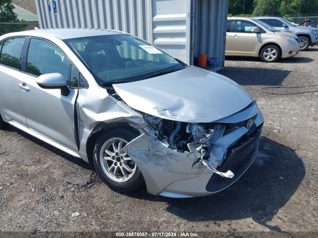 Toyota COROLLA LE 2022 JTDEAMDE4NJ043242 Image 6