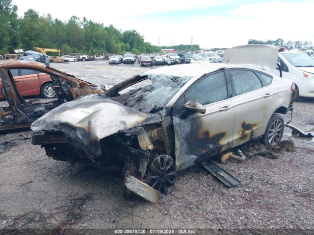 3FA6P0H70HR220652 Ford FUSION SE