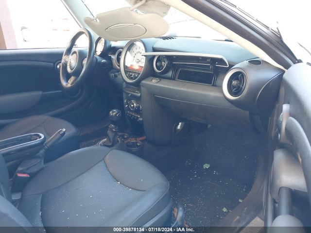 2011 MINI COOPER WMWSU3C52BT092930 Photo 4