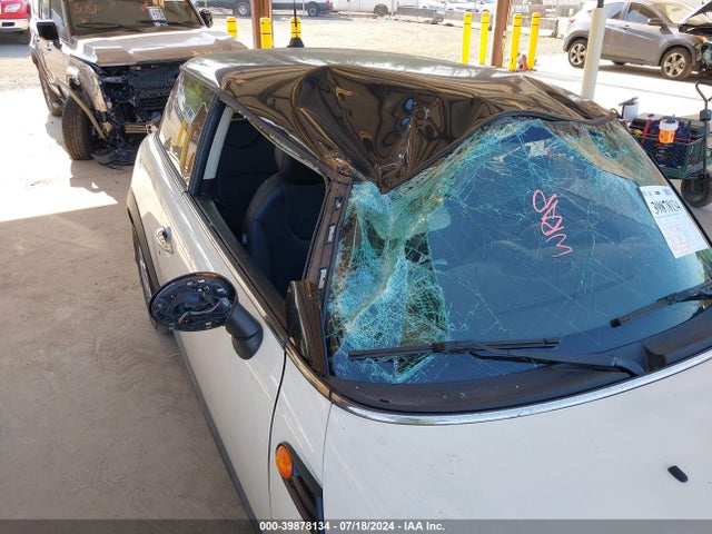 2011 MINI COOPER WMWSU3C52BT092930 Photo 5