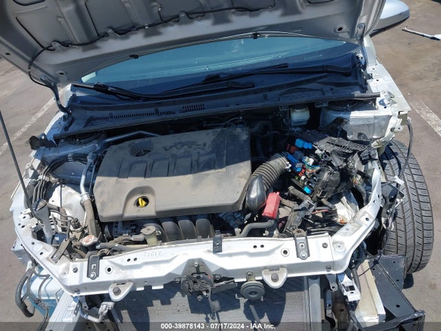 Toyota COROLLA LE 2018 2T1BURHE0JC092834 Image 10