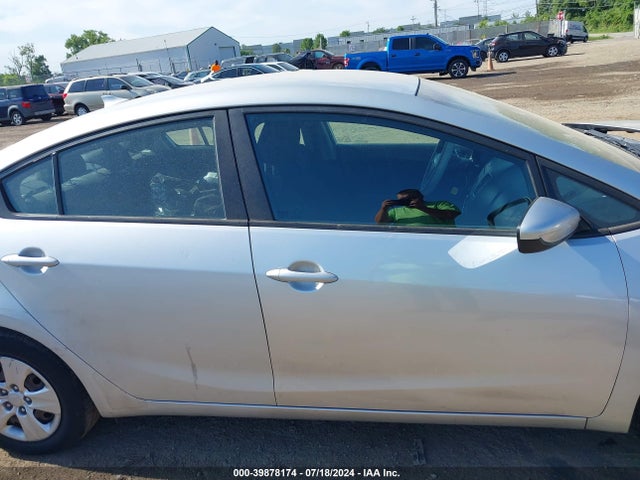 KIA FORTE LX 2016 KNAFK4A62G5567593 Image 14