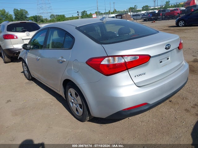 KIA FORTE LX 2016 KNAFK4A62G5567593 Image 3
