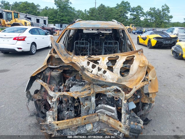 Toyota RAV4 LE 2018 JTMBFREV0JJ718787 Image 6