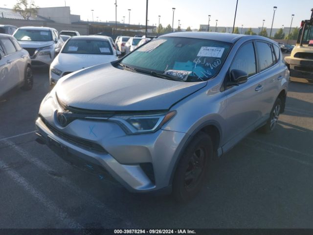 2T3ZFREVXJW417704 Toyota RAV4 LE