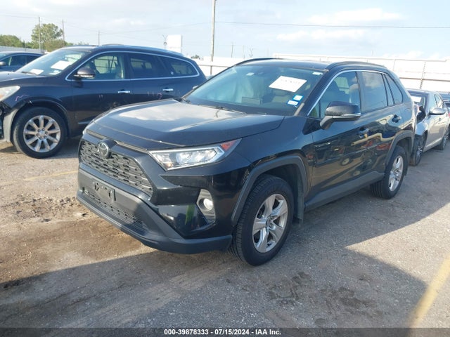 Toyota Rav4 Xle 2020 2T3W1RFV1LC073832 Image 2
