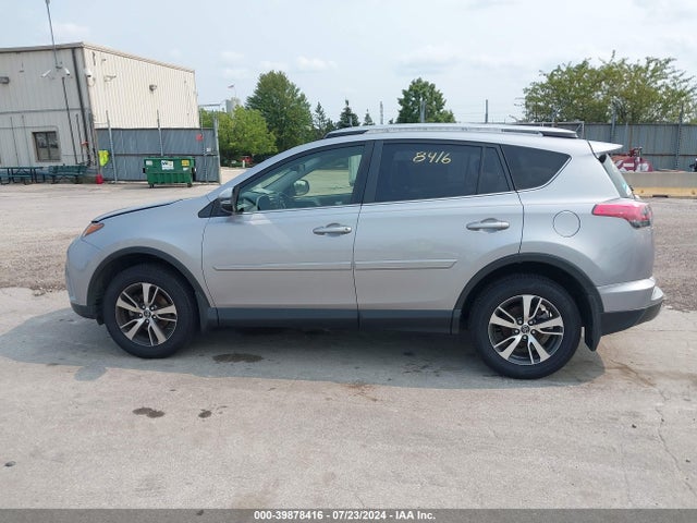 Toyota Rav4 Xle 2018 JTMRFREV7JD241126 Image 14