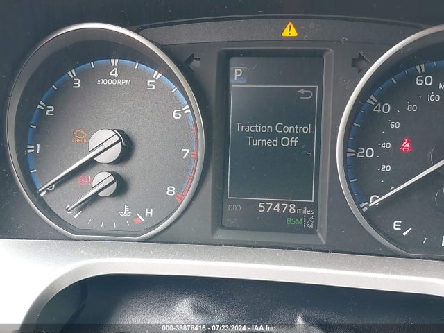 Toyota Rav4 Xle 2018 JTMRFREV7JD241126 Image 15