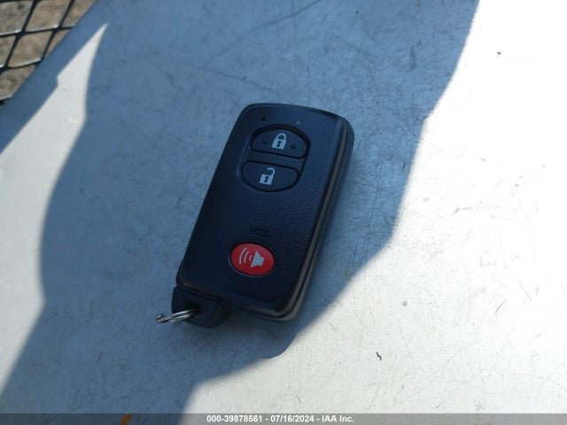 Toyota Prius Two 2015 JTDKN3DU1F0461936 Image 11