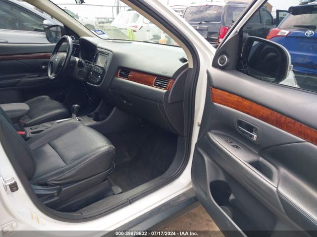 JA4AD3A36EZ004876 Mitsubishi Outlander Se