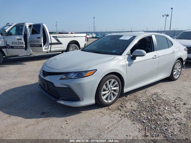 Toyota CAMRY LE 2023 4T1C11AK1PU116502 Image 2