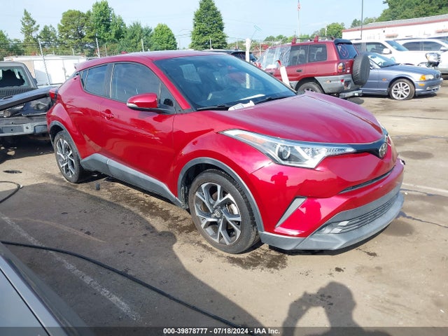 Toyota C-HR XLE 2018 NMTKHMBX8JR047003 zdjęcie główne