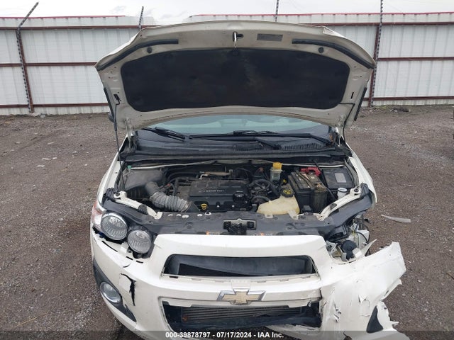 Chevrolet Sonic Ltz Auto 2015 1G1JE6SB5F4119809 Image 10