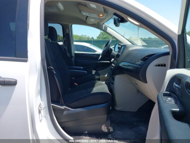 2C4RDGBGXKR789054 Dodge Grand Caravan Se