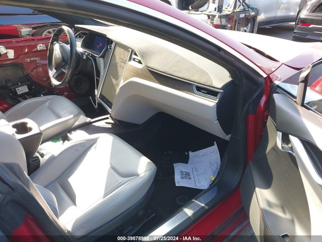 Tesla Model S 60/70/75/85 2016 5YJSA1E14GF174890 Image 5