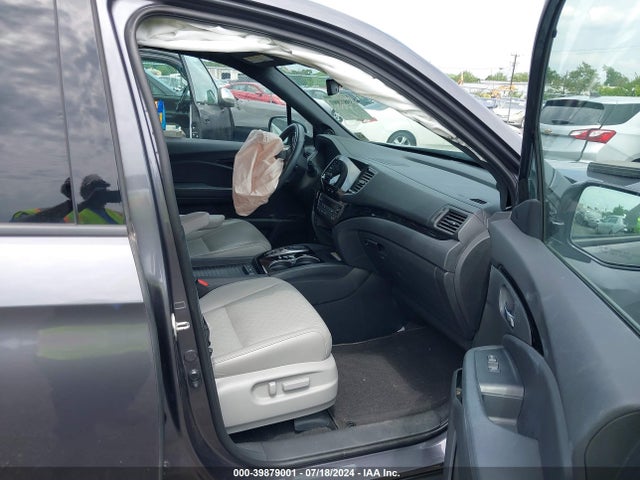 Honda Passport Elite 2019 5FNYF8H09KB008445 Image 5