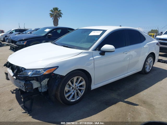 Toyota CAMRY LE 2023 4T1C11AK9PU760040 Image 2