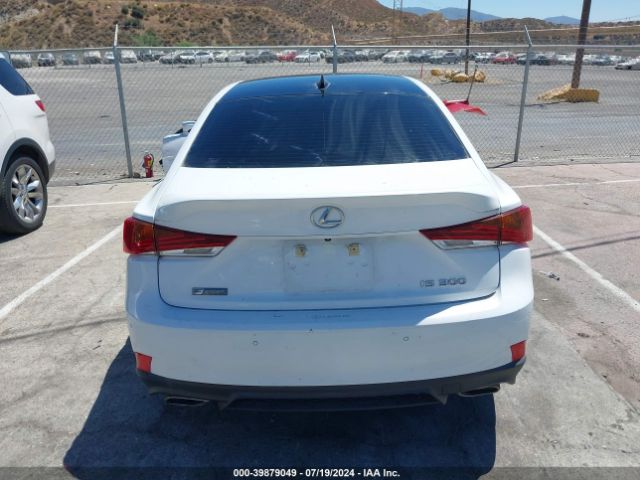 JTHBA1D23J5077701 Lexus IS 300