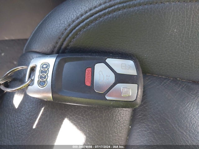 WAUGMAF48KA054563 Audi A4 40 Premium/40 Titanium Premium