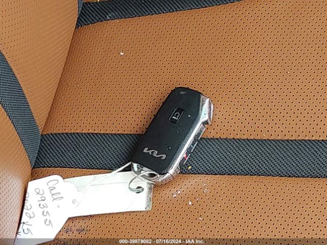 5XXG44J88NG096710 KIA K5 Gt