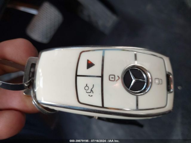 W1N0G8DB6NG106014 Mercedes-Benz Glc 300 Suv