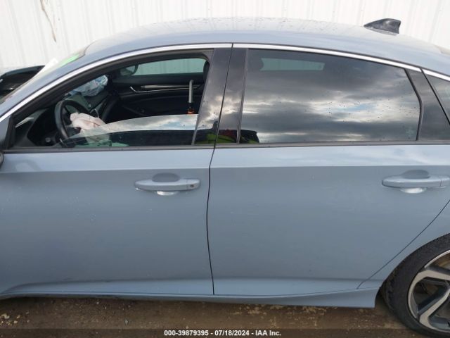 1HGCV3F22NA045842 Honda Accord Hybrid Sport