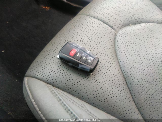 4T1DZ1FBXMU068824 Toyota AVALON LIMITED