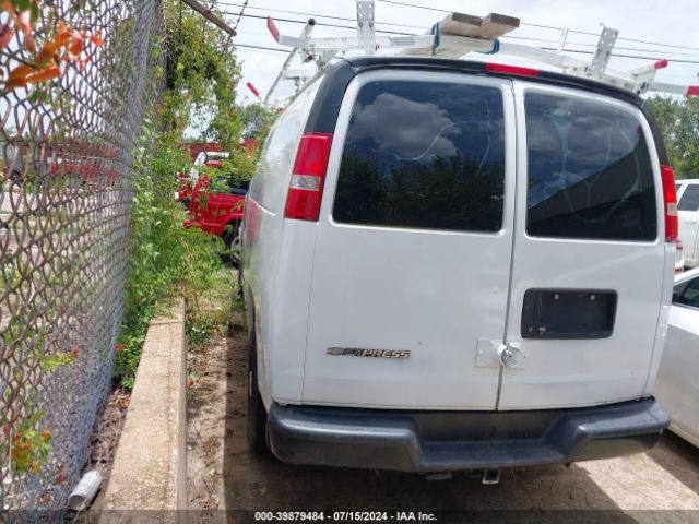1GCWGAFGXJ1175917 Chevrolet Express 2500 Work Van