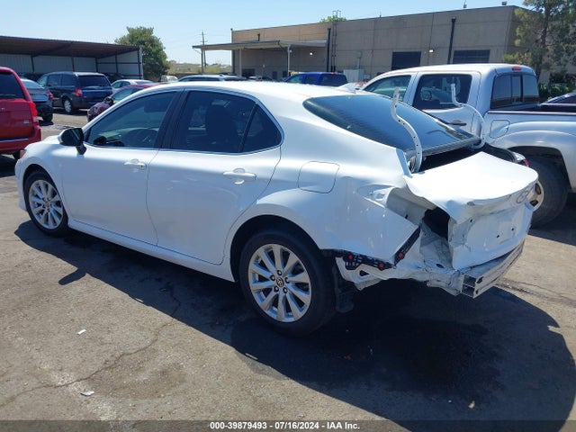 Toyota CAMRY LE 2020 4T1C11AK3LU962656 Image 3