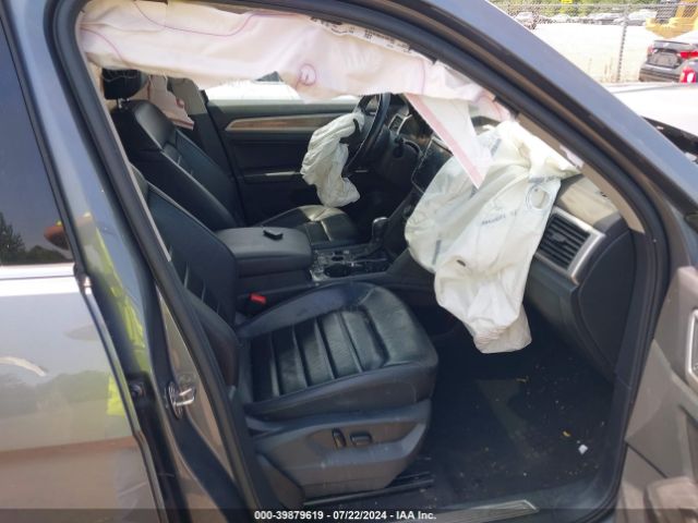 1V2NR2CA1JC588890 Volkswagen Atlas 3.6l V6 Sel Premium