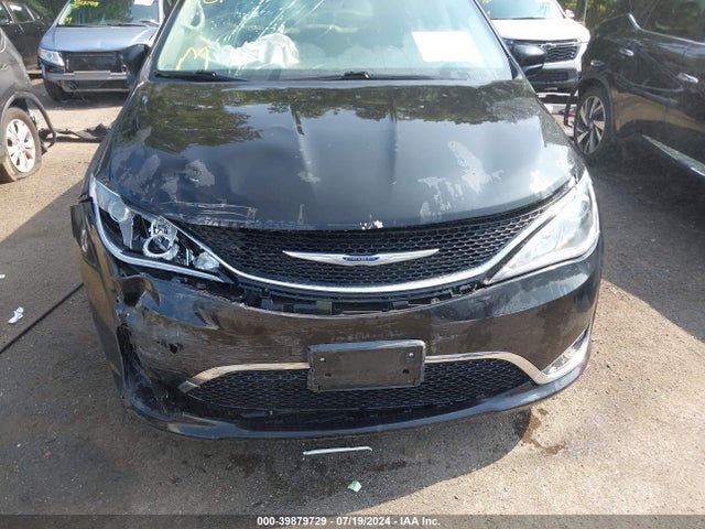 2C4RC1BG5KR731174 Chrysler Pacifica Touring L