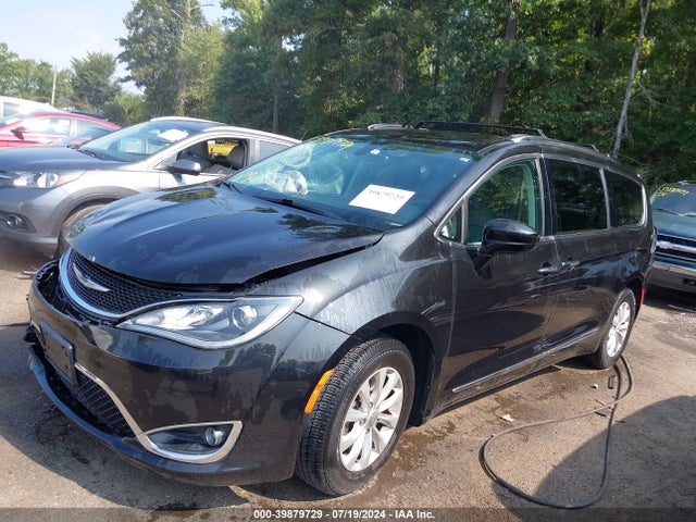 2C4RC1BG5KR731174 Chrysler Pacifica Touring L