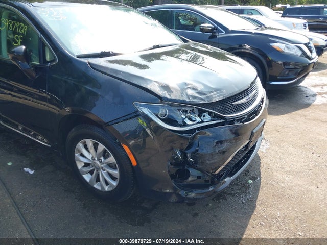 2C4RC1BG5KR731174 Chrysler Pacifica Touring L